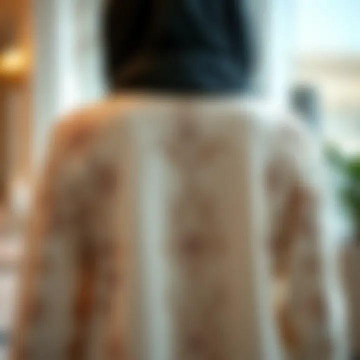 Artistry in Abaya: Embroidery and Design Elegant Emirati Gulf abaya adorned with intricate embroidery